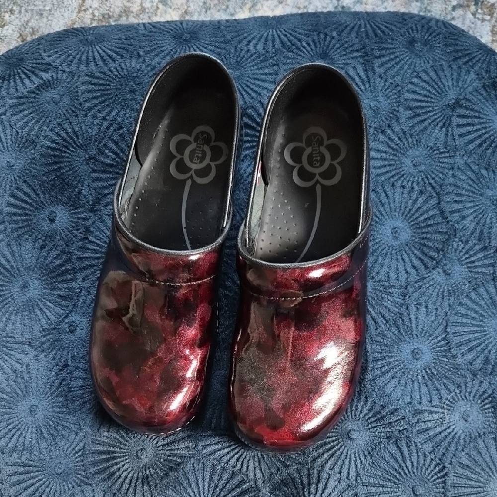 Sanita Bordeaux Cameo Beautiful Parent Leather Style Slip On